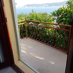 Petkovic * Kuciste